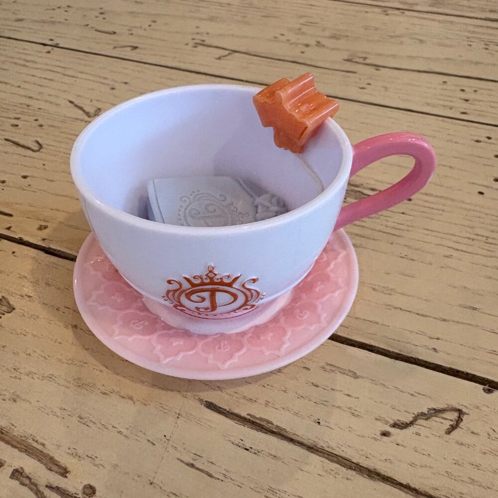 Disney Princess Style Collection Sweet Stylin' Tea Set - Picture 9 of 12
